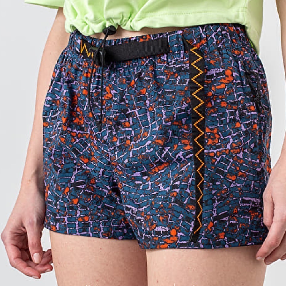 Nike ACG Woven Sportswear Shorts Nylon Women’s BQ3616-340 - Picture 2 of 8